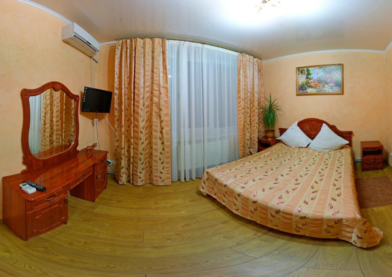 Hotel De Luxe Chmil'nyk Esterno foto