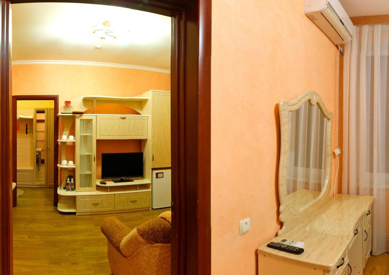 Hotel De Luxe Chmil'nyk Esterno foto