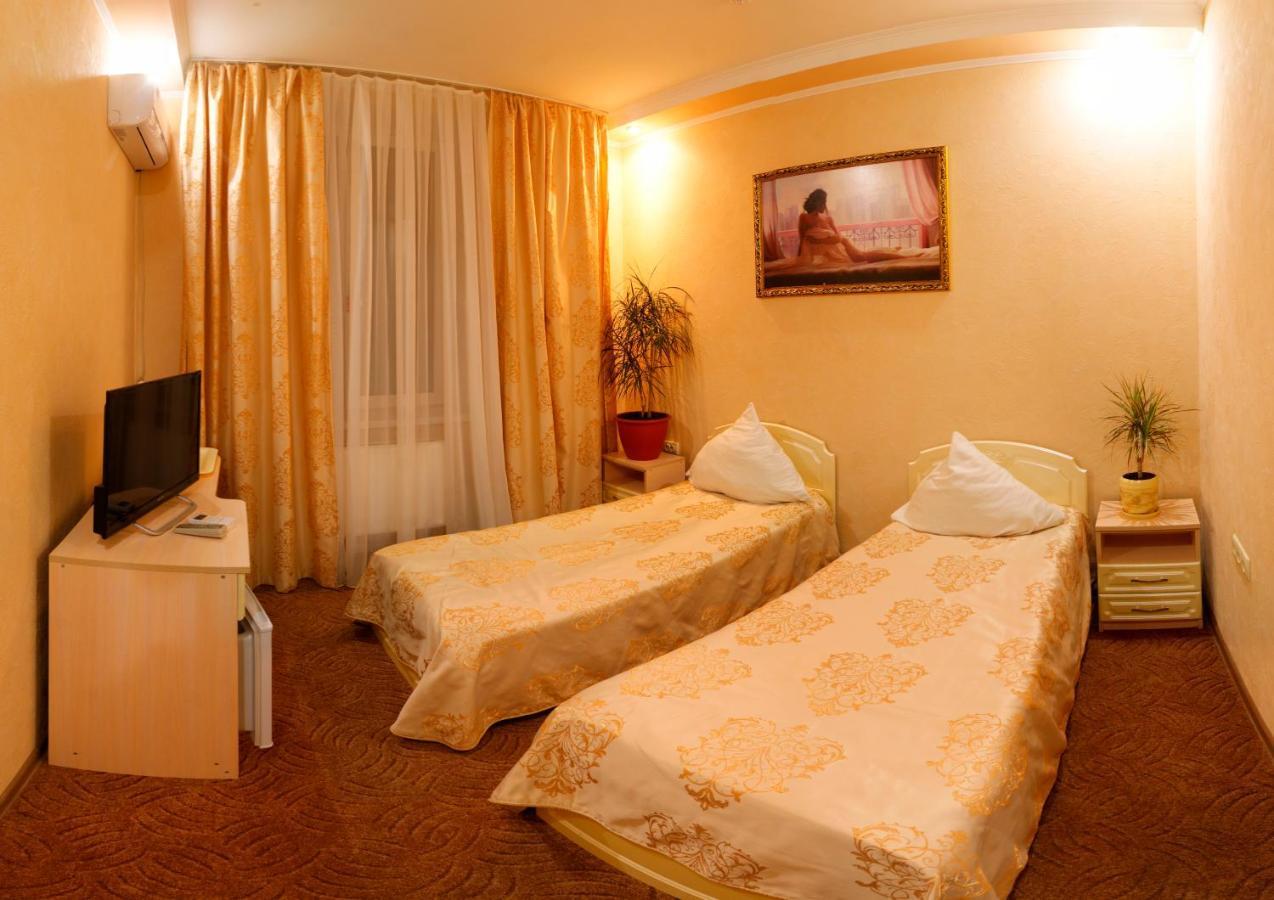 Hotel De Luxe Chmil'nyk Esterno foto